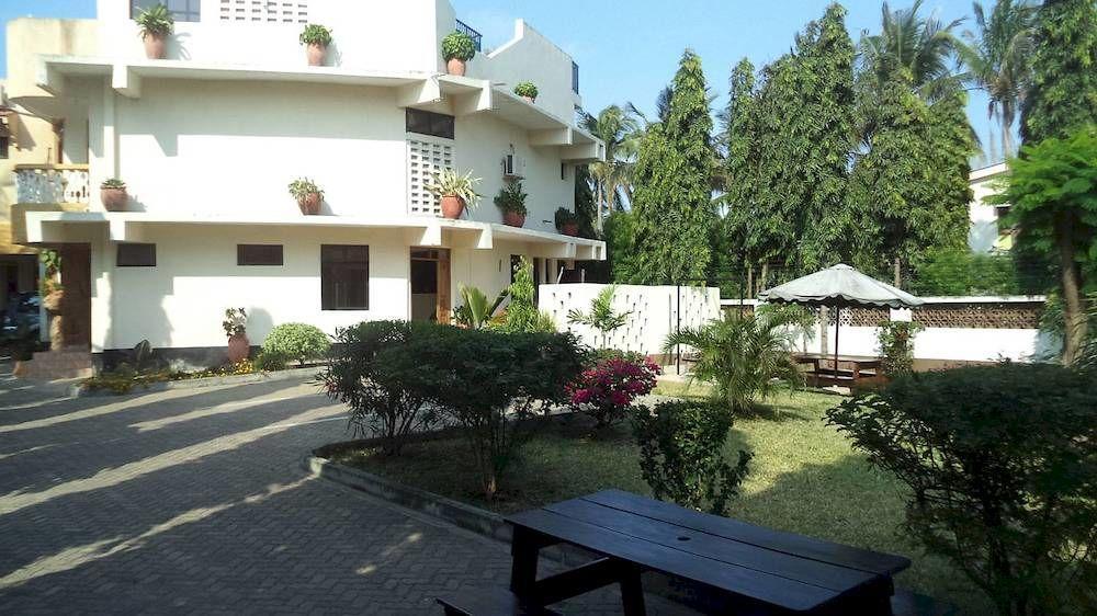 Mei Place Apartments Mombassa Buitenkant foto