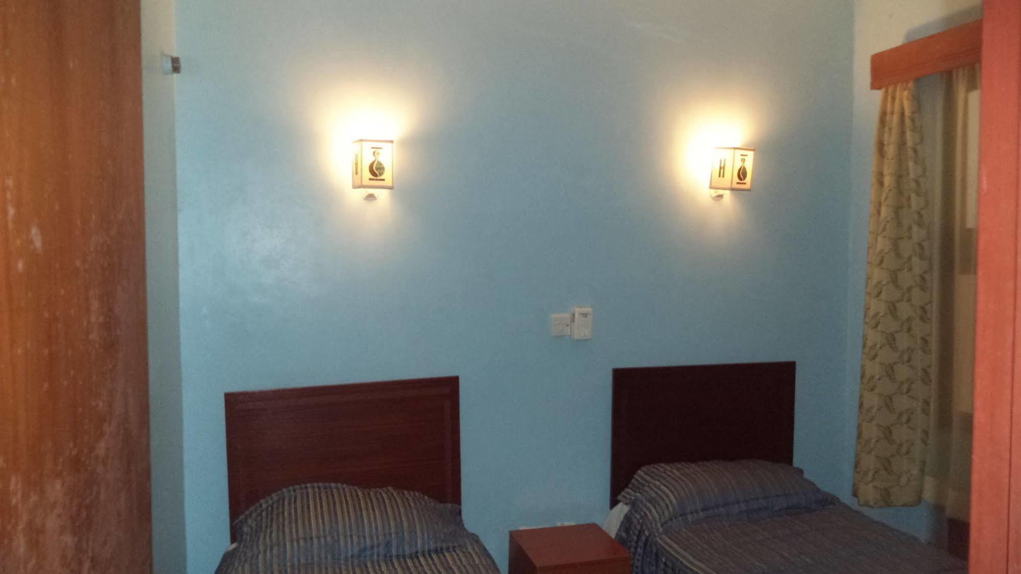 Mei Place Apartments Mombassa Buitenkant foto